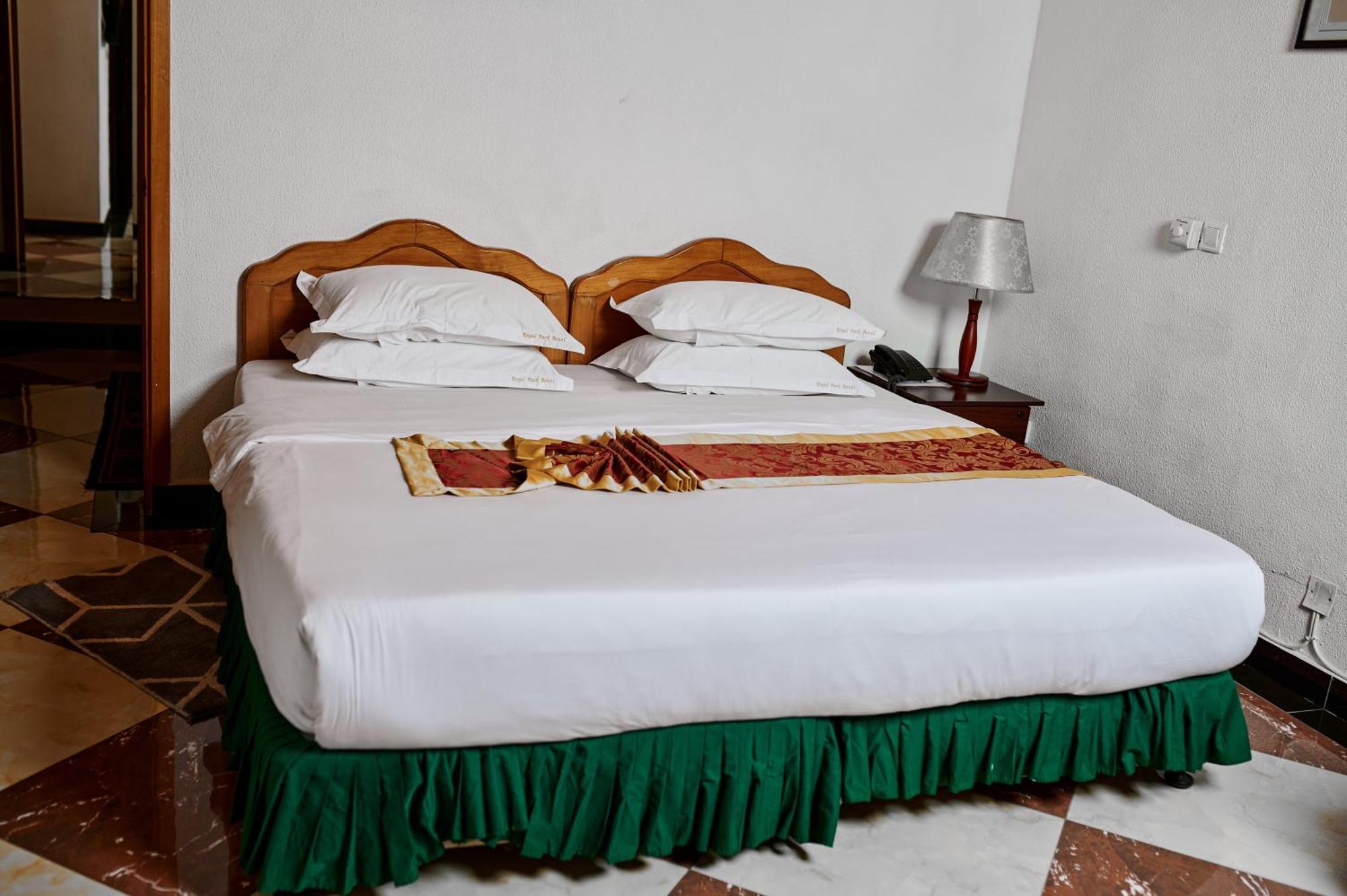 Royal Park Hotel And Chinese Restaurant كوماسي المظهر الخارجي الصورة